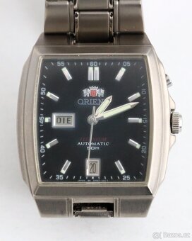Prodám hodinky Orient titanium - 8
