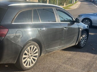 Opel insignia - 8