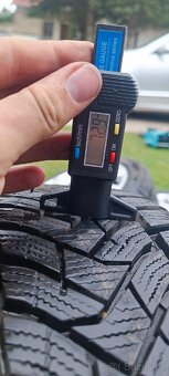 Alu kola 225/45/17 5x112 et49 - 8