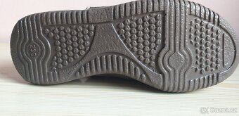 pracovní obuv (sandály) - 8