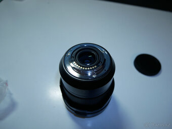 Panasonic Lumix GH5 + Leica 12-60 + příslušenství - 8