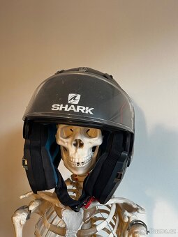 Překlápěcí helma Shark vel. 60 - 8