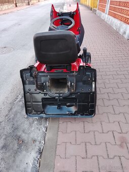 Zahradní traktůrek - 8