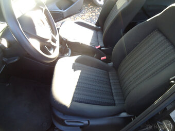 VW Polo 1.0 MPi 2015 5 dveří - 8