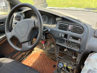 Mazda 323 1.8 84 kw autocross - 8