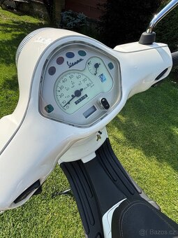 VESPA PIAGGIO LX 50 - 8