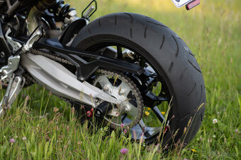 Aprilia Dorsoduro 750 - 8