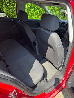 VW Golf 5 - 8