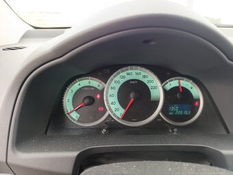 Toyota Corolla Verso 2.0 D4D 85 kw - 8