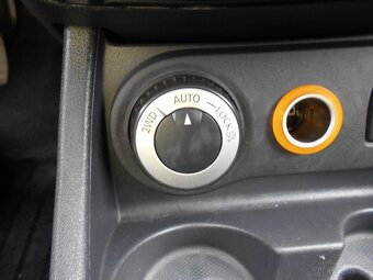 DACIA DUSTER 4X4 1.5 DCI 81 KW R.2011 SERVISNÍ KNÍŽKA - 8