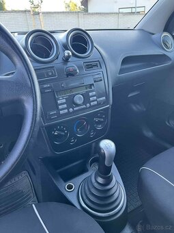 Ford Fiesta - 8