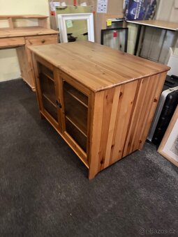 Hezká dřevěná TV komoda IKEA LEKSVIK - 8