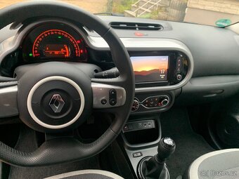 Renault Twingo 3 1.0i 48kw rok 2022 najeto jen 19200km - 8