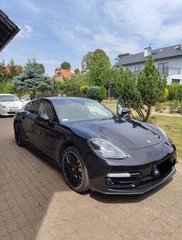 Porsche panamera s Turbo e-hybrid - 8