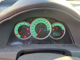 Toyota Corolla Verso 2.2D-4D - 100kw , tažné , výhřev..DÍLY - 8