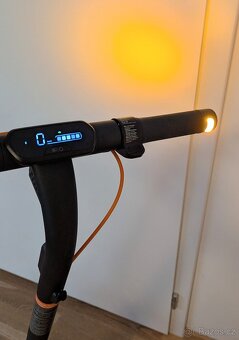 Segway Ninebot F2 PRO E odpružená elektrokoloběžka, 32 km/h - 8