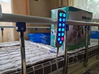 Elektrická polohovací postel Multibed s toaletou a matrací - 8