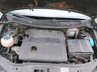 VW Polo 1.4i - 8
