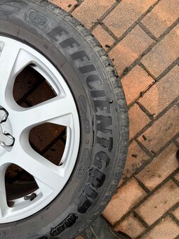 Sada kol originál Audi 8Jx17 s pneu Goodyear 235/65 R17 - 8