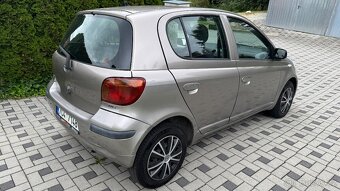 Toyota Yaris 2003 VVT-i 1.0 benzín - 8