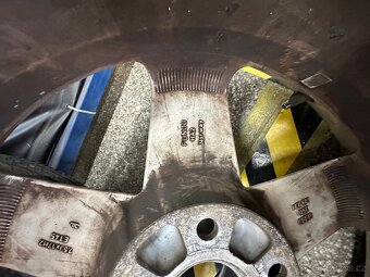 Originál Audi alu kola 5x112 r17 - 8