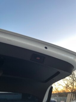 Škoda Octavia combi 2.0 tdi LK DSG - 8