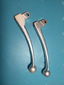 DÍLY JAWA, ČZ  a  SKUTR - 8