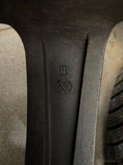 Zimní alu 225/40R19 - 8