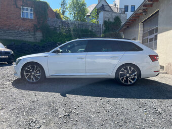 ŠKODA SUPERB 2,0 TDI 140 Kw DSG 4x4 SPORTLINE - 8