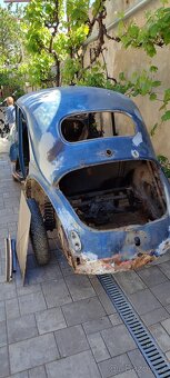 Renault 4cv - 8