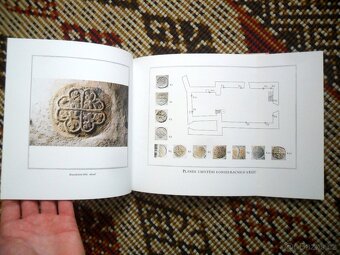 Kostel sv. Mik. ve Starém Svojanově rozfoceno 12 x - 8