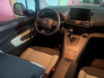 Citroën Berlingo XL 1.2 PureTech 110 2019 1.majitel - 8
