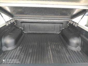 Toyota Hilux 2,5 D-4D Double Cab Terra (2010) - 8
