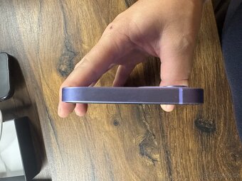 iPhone 12 - 8