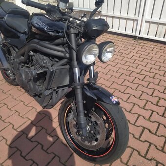 Prodám Triumph 955 i speed - 8