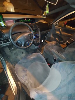 Citroen Xsara Picasso - 8