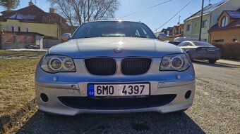Nadčasová stříbrná kráska BMW 118D hledá svůj nový domov - 8