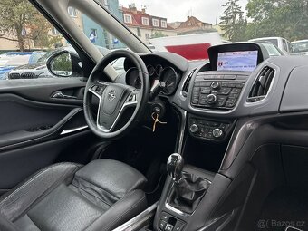 Opel Zafira Tourer 2.0 CDTi | 96 kW | 2013 | Manuál
- 8