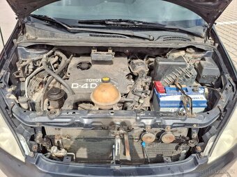 Toyota Avensis Verso 2.0 D-4D - 8