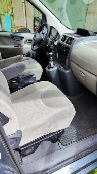 Peugeot Expert - 8