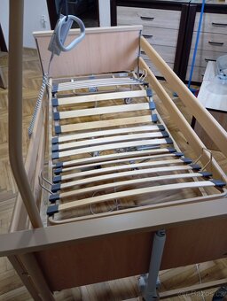 Elektrické polohovací lůžko - 8