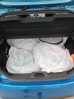 Ford fiesta - 8