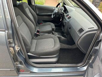 ŠKODA FABIA KOMBI 1.4 16V 55KW AMBIENTE - 8