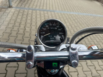 Suzuki VS 800 Intruder - 8