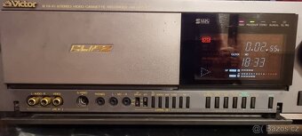 VICTOR (JVC) HR-S10000 - S-VHS - 8