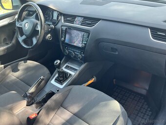 ŠKODA OCTAVIA KOMBI 1.6 TDI ELEGANCE - 8
