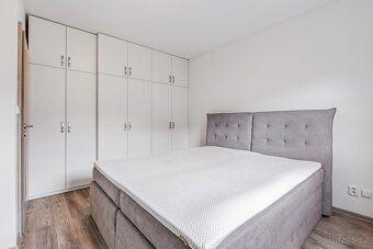 Prodej rodinného domu 94 m2, pozemek 1.027 m2 - 8