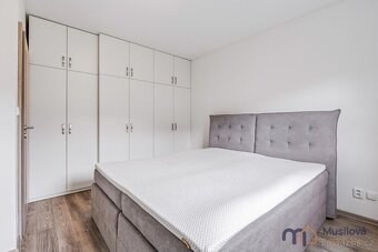 Prodej rodinného domu 94 m2, pozemek 1.027 m2 - 8