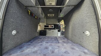 Ford Transit 300L - L2H2, obytný vůz, najeto jen 120 000 km - 8
