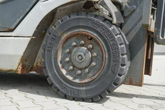 Still R70-40. 4tunový vysokozdvižný vozík. Rok výroby 2012. - 8